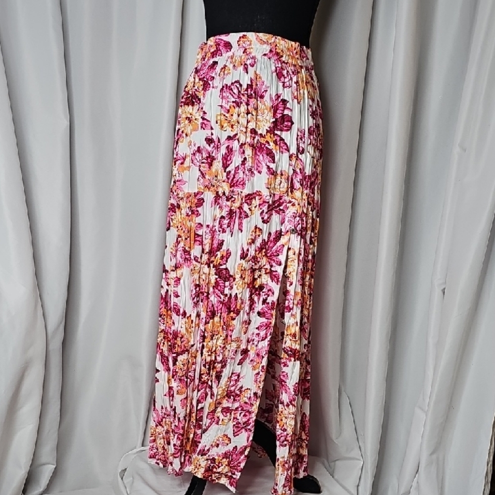 Elegant Floral Maxi Skirt